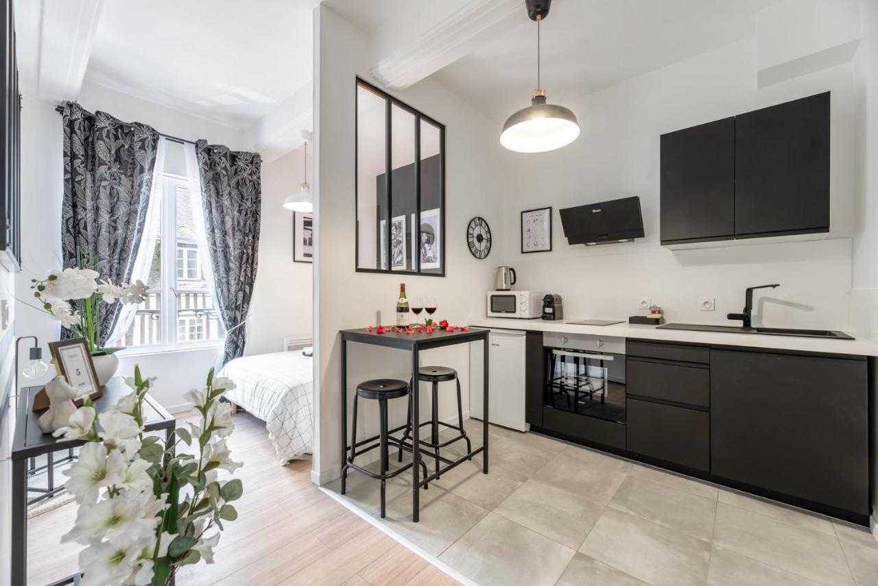 Egee By Kleidos-Charmant Studio Centre פונט-אודמר מראה חיצוני תמונה